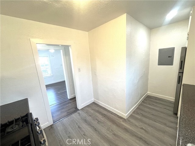 Building Photo - 1702 W 60th St