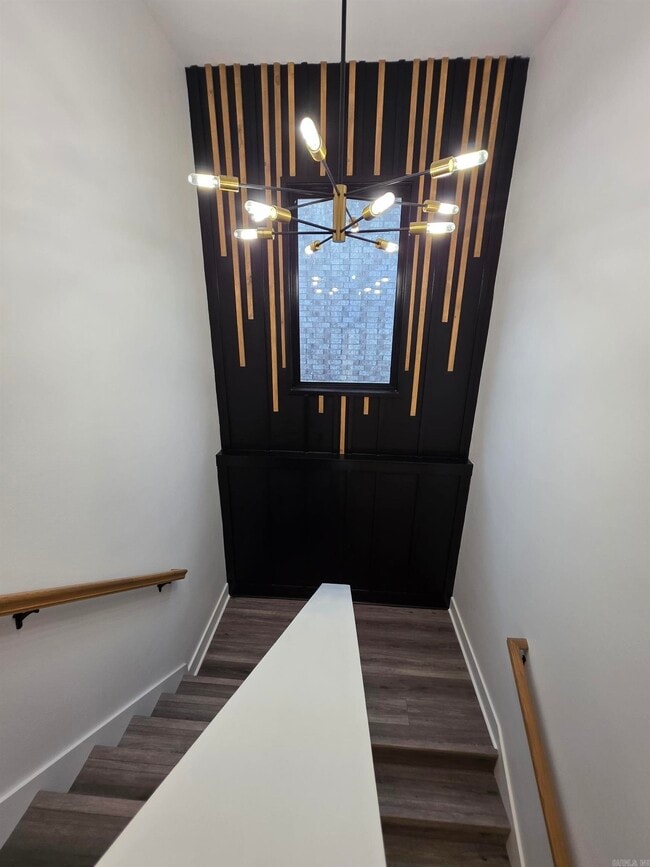 Building Photo - 1814 E 4th St