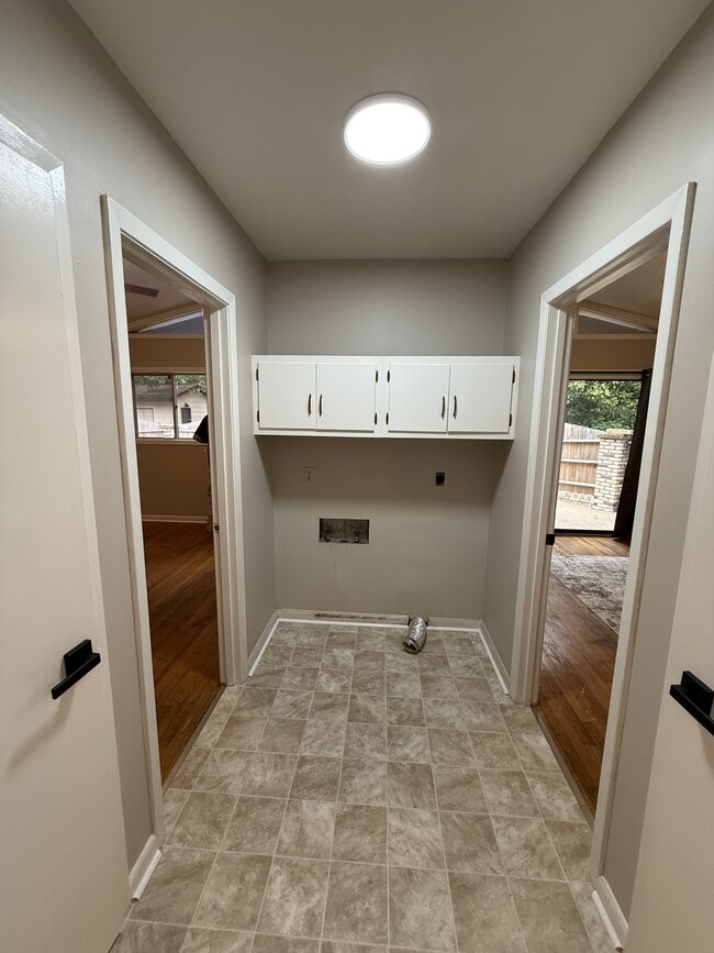 Building Photo - 107 Diamond Dr