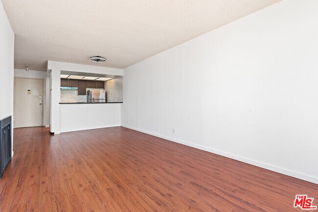 Building Photo - 1745 Camino Palmero St