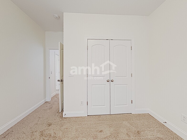 Building Photo - 124 Benjamin Ln