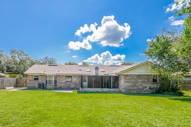 Building Photo - 2621 Grafton Dr