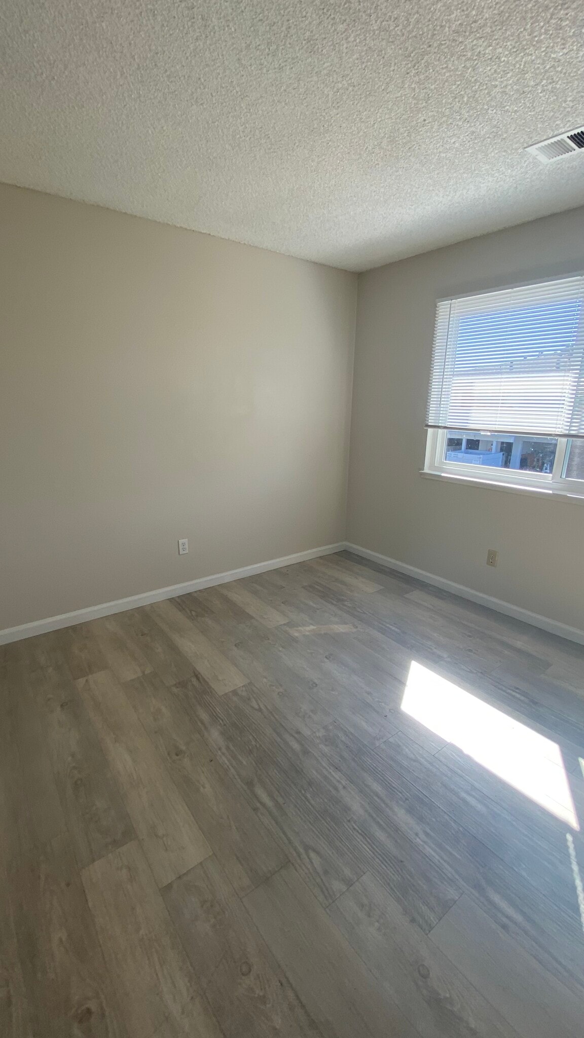 Building Photo - 4205 Starboard Ct