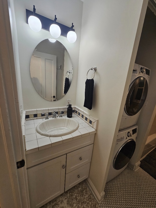 Building Photo - 2472 Overlook Rd