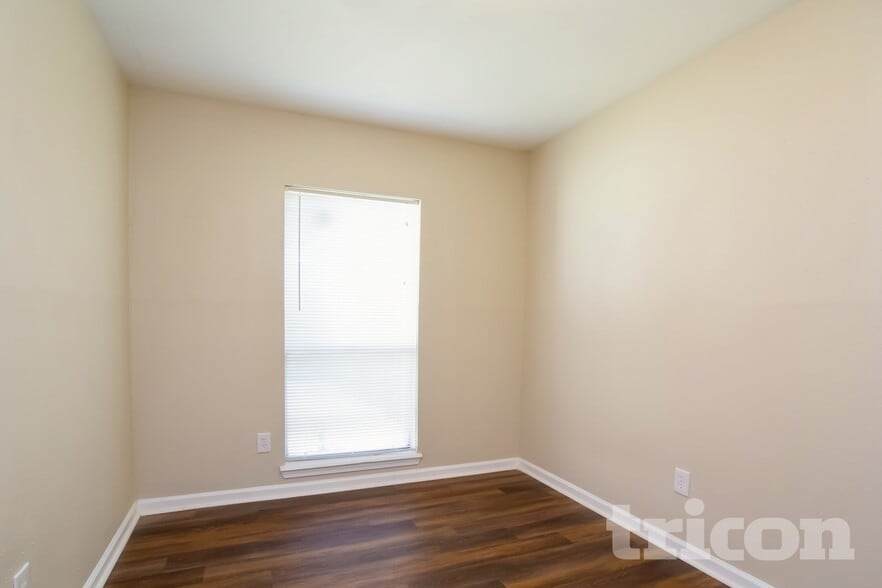 Building Photo - 12211 Haroldson Forest Dr