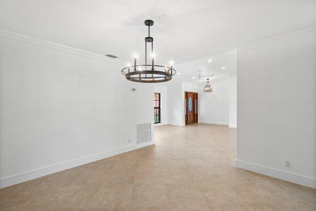 Building Photo - 21155 Shady Vista Ln