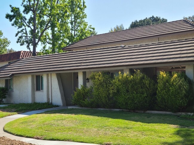 Building Photo - 1132 Landsburn Cir