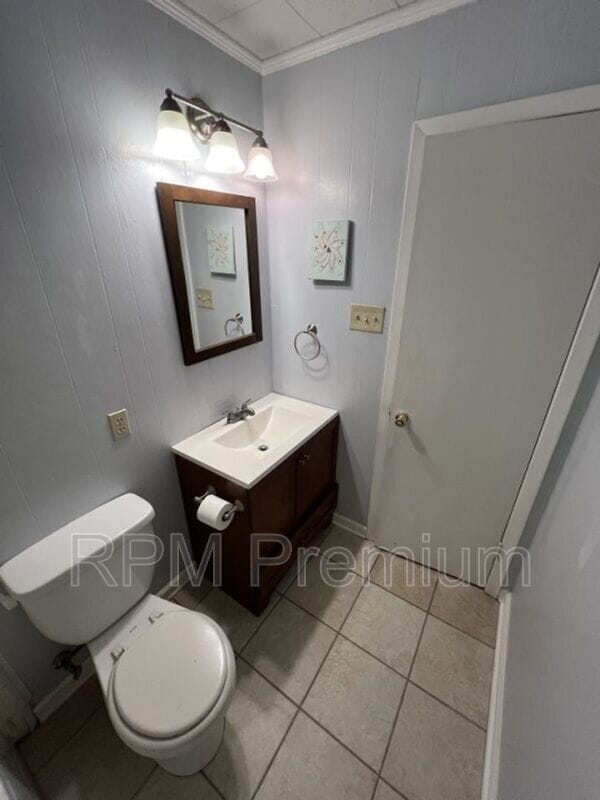 Building Photo - 4143 Nelson St