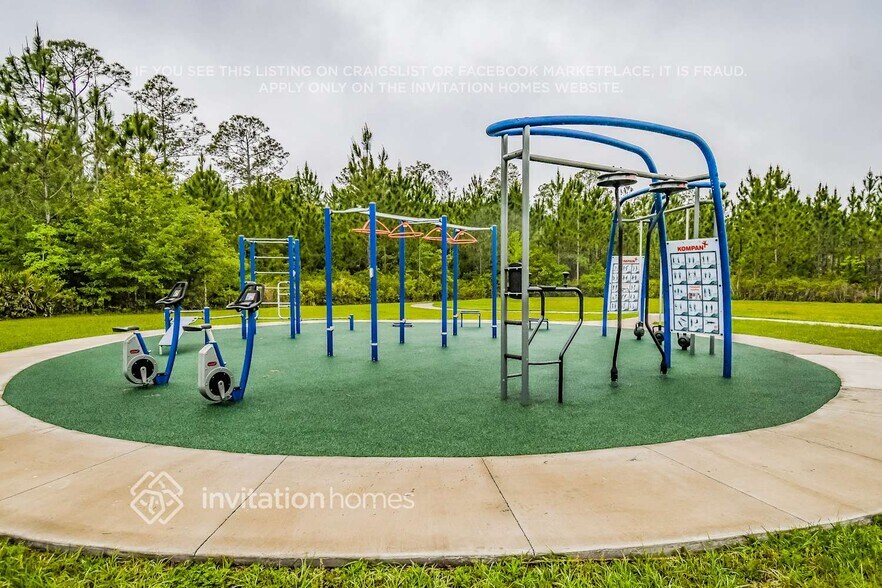 Building Photo - 10009 Lemon Grass Ln