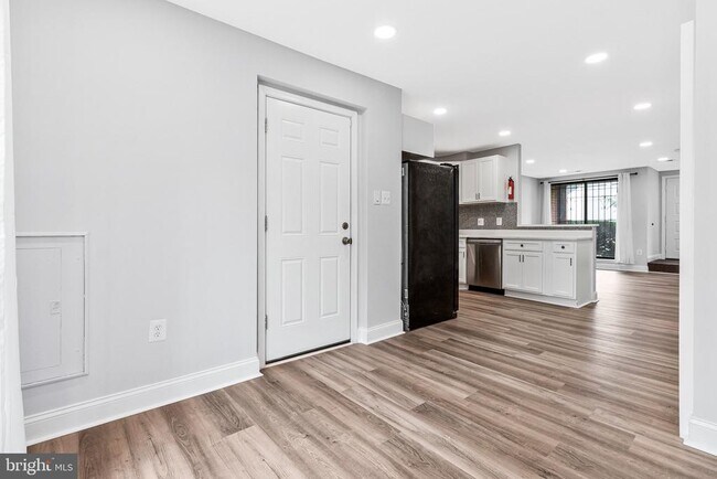 Building Photo - 2435 18th St NE