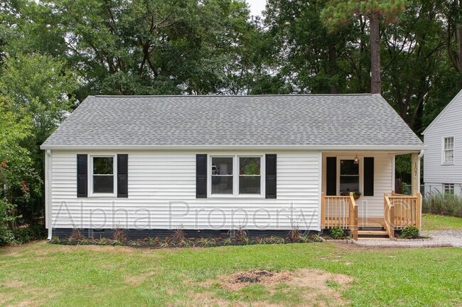 Building Photo - 107 Briarwood Rd