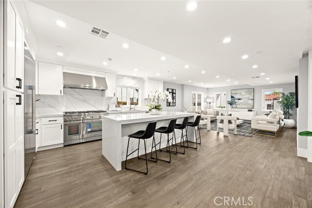 Building Photo - 2174 Melville Dr