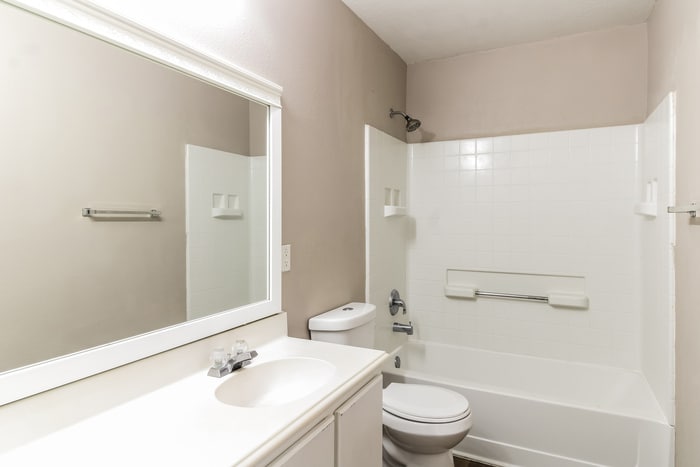 Building Photo - 5410 McKinley Ct