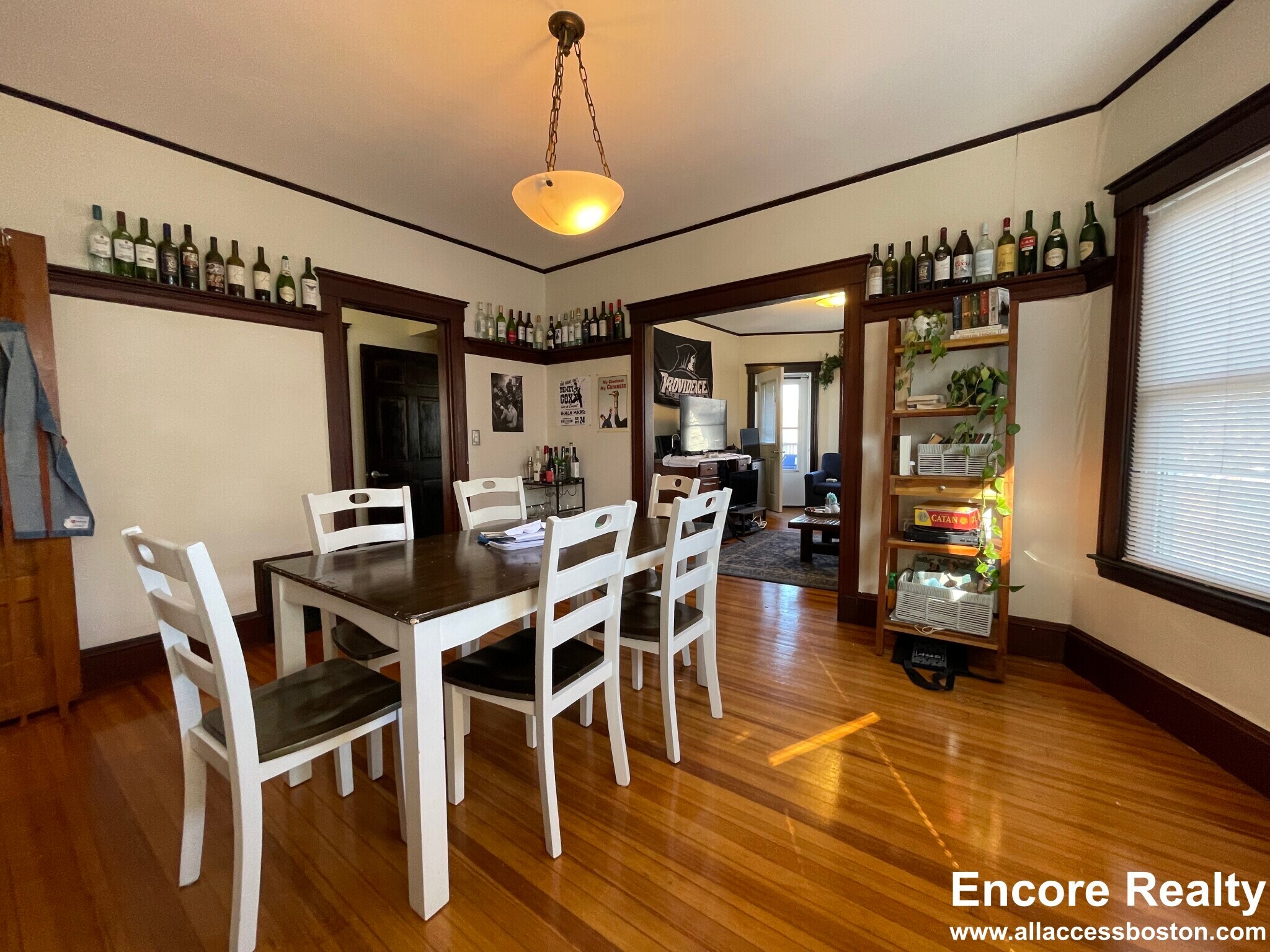 Building Photo - 56 Hobson St