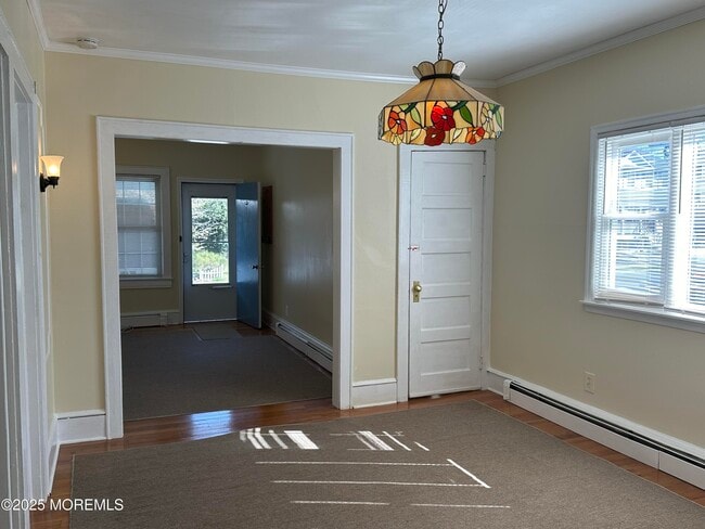 Building Photo - 213 Park Pl Ave