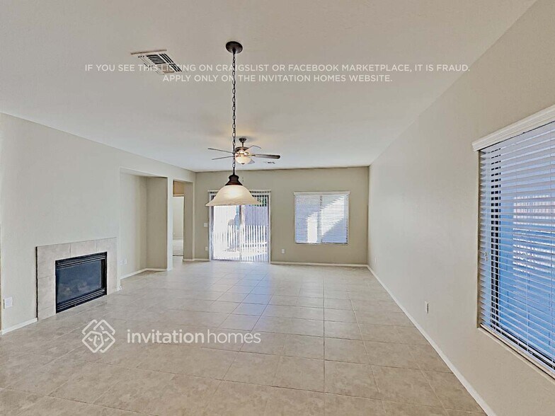 Building Photo - 1271 W Desert Valley Dr
