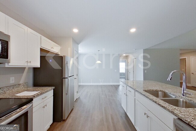 Building Photo - 110 Western Red Cedar Dr