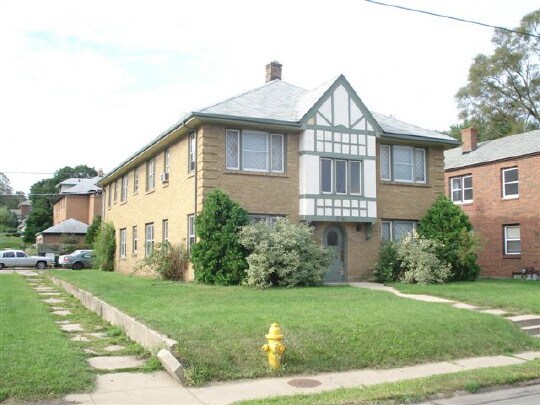 Primary Photo - 2302 Auburn St