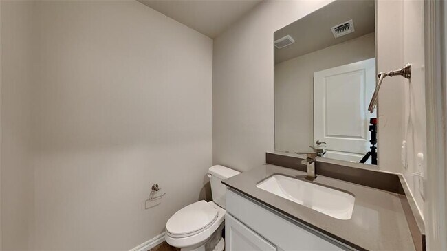 Building Photo - 5317 Malpaso Crk Dr