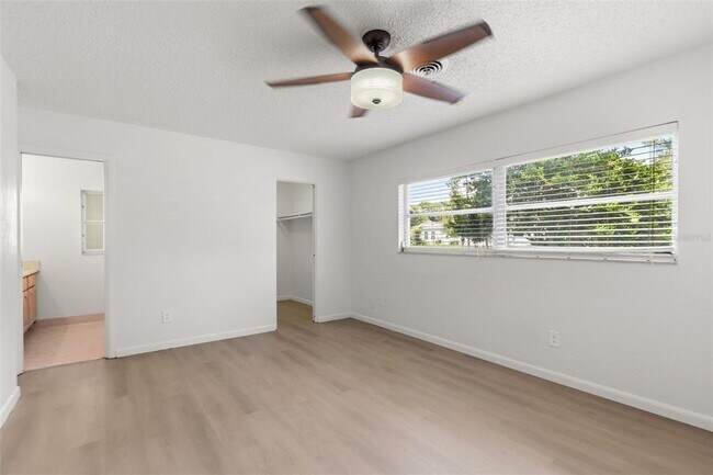 Building Photo - 3308 Raeford Rd
