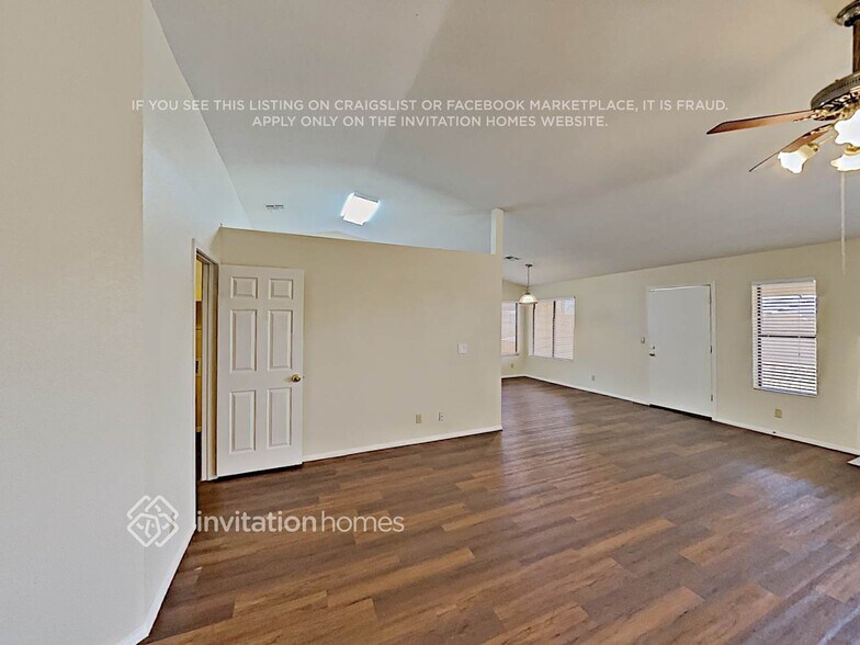 Building Photo - 5831 E Ellis St
