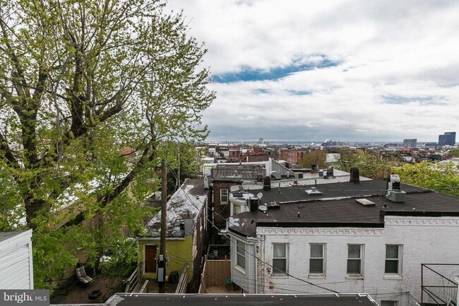 Building Photo - 2205 E Baltimore St