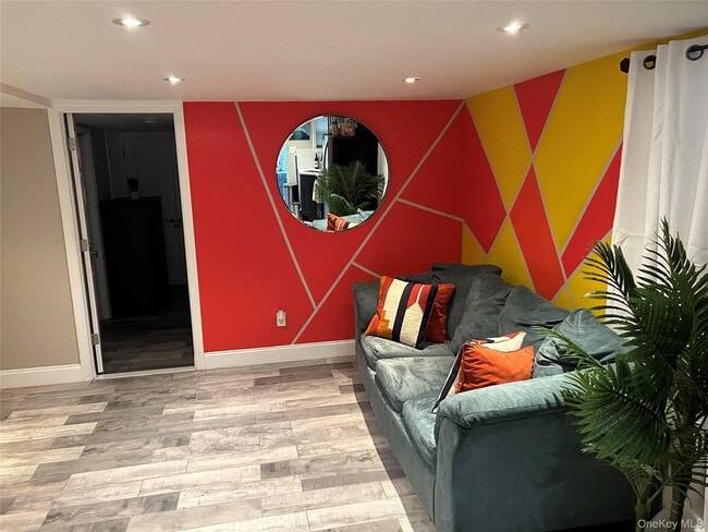 Building Photo - 2897 Harrington Ave