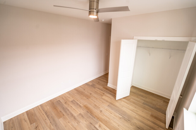 Building Photo - 683 Bespoke Way