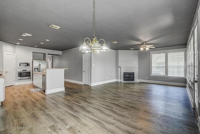 Building Photo - 16806 Ivy Wild Ln