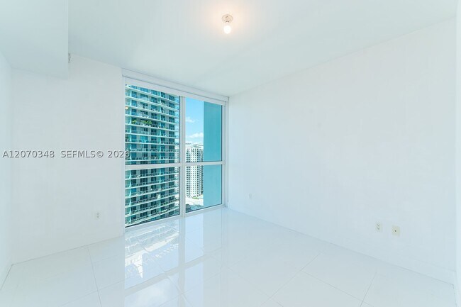 Building Photo - 1080 Brickell Ave