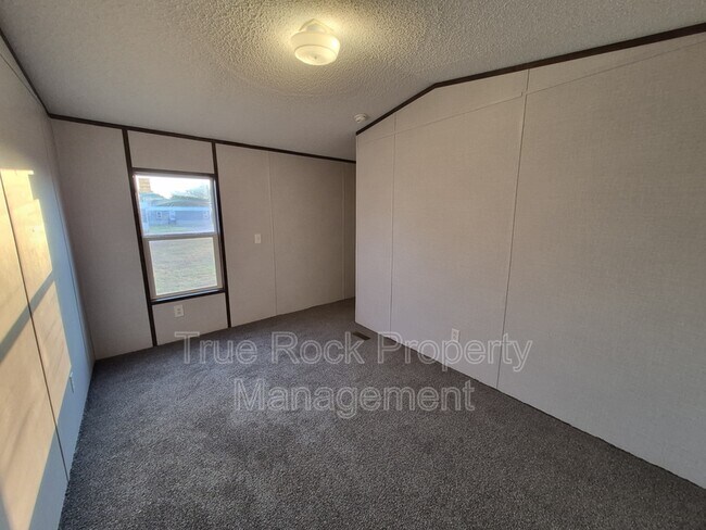 Building Photo - 16213 County Rd 1525