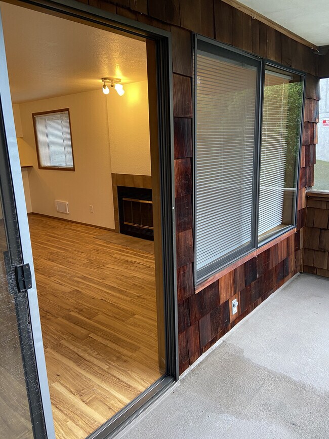 Building Photo - Greenview - 1 bedroom