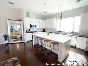 Building Photo - 2502 Hadley St