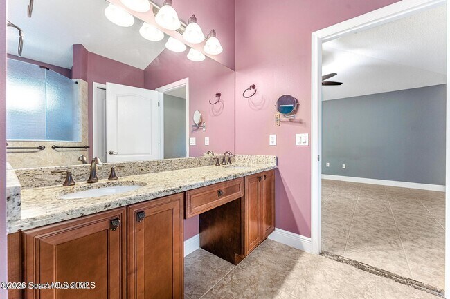 Building Photo - 3084 Constellation Dr