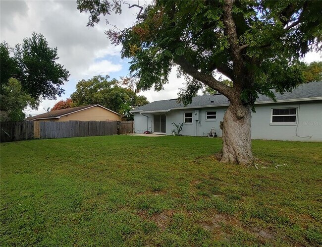 Building Photo - 516 Ellsworth St