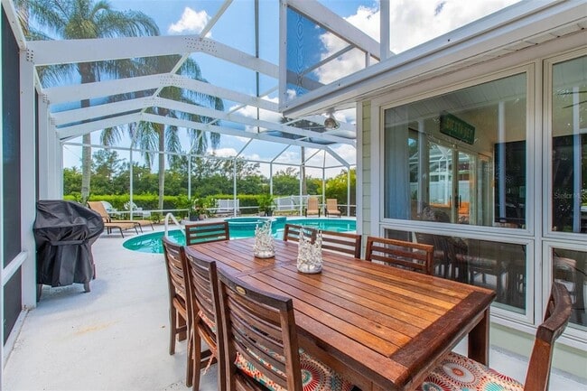 Building Photo - 8302 Midnight Pass Rd