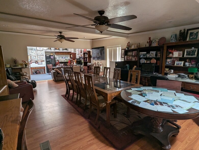 Area B Living Area - 1045 Union St