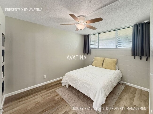Building Photo - 95-2043 Waikalani Pl-A201