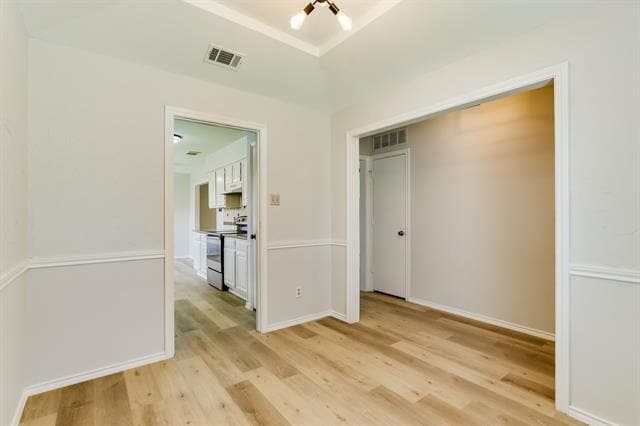 Building Photo - 331 Aspenway Dr