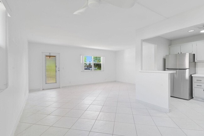 Building Photo - 287 Seville Terrace