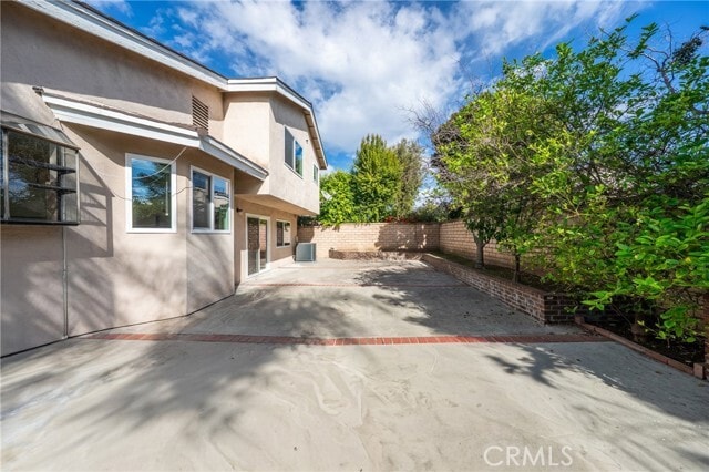 Building Photo - 22942 Broadleaf