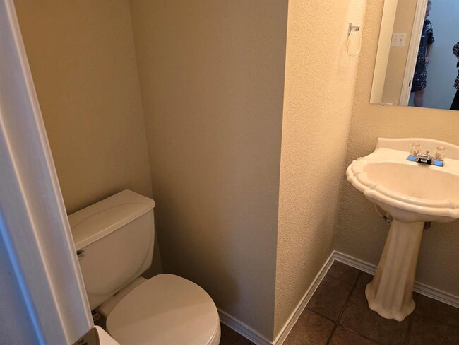 Building Photo - 3442 Flowstone Ln