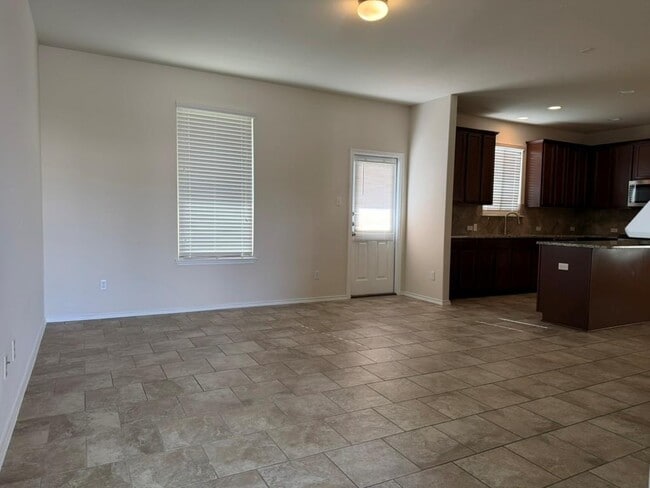 Building Photo - 2601 Chandler Creek Blvd