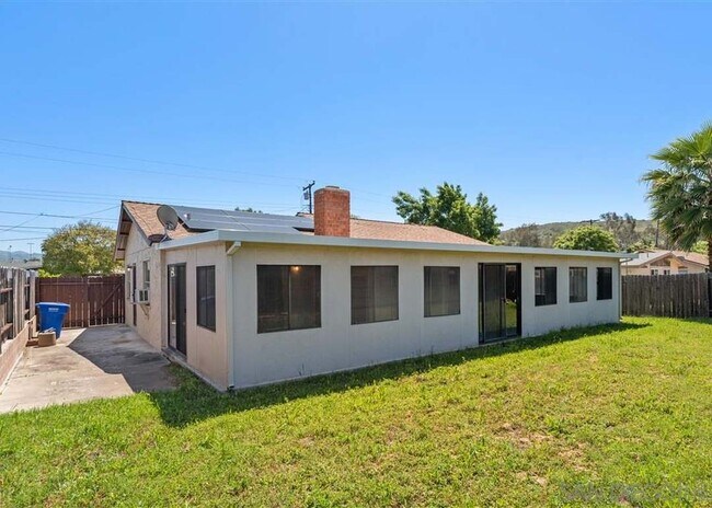 Building Photo - 12946 Conley St