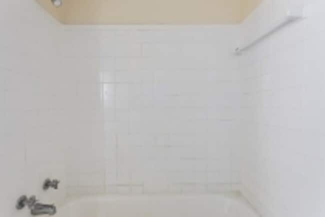 Building Photo - 439 W 87 Pl