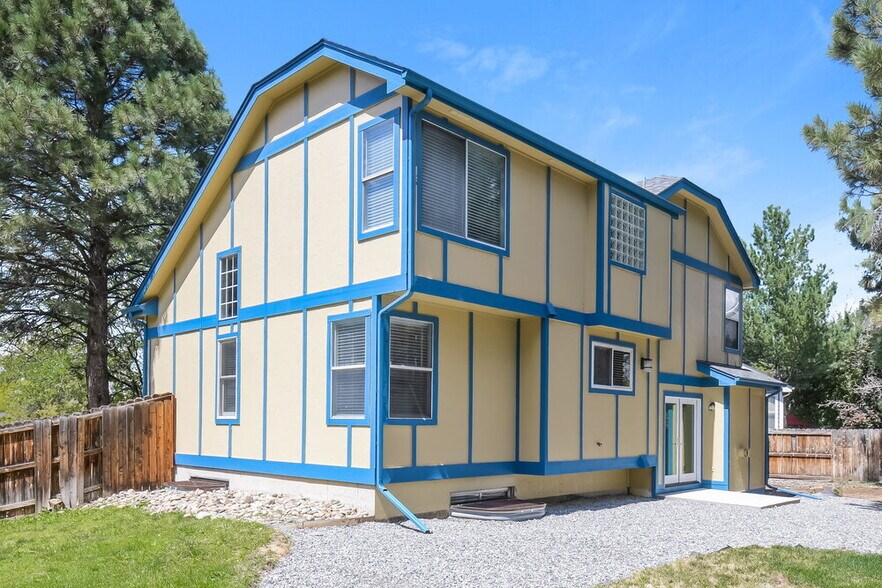 Building Photo - 18842 E Chenango Pl