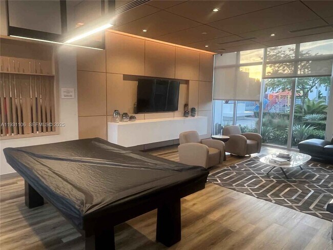 Building Photo - 6415 NW 102nd Path