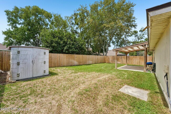 Building Photo - 1219 Stern Way