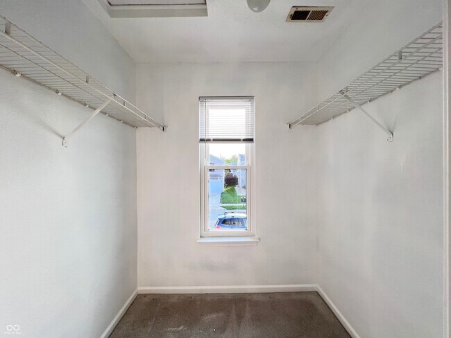 Building Photo - 1239 Odell Ln