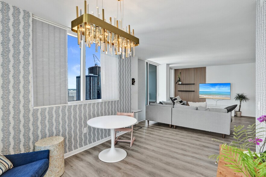 Building Photo - 244 Biscayne Blvd